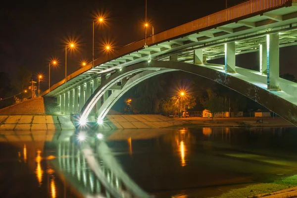 Moderní most noc, den a oranžové světle modrá — Stock fotografie