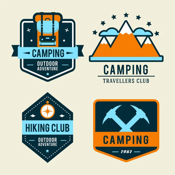Uppsättning av camping emblem — Stock vektor
