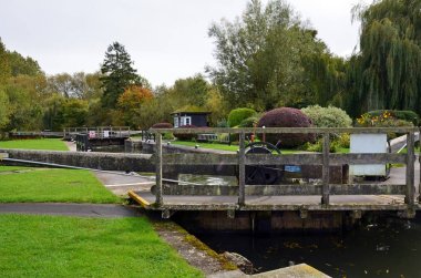 Lechlade, Thames Nehri kilit