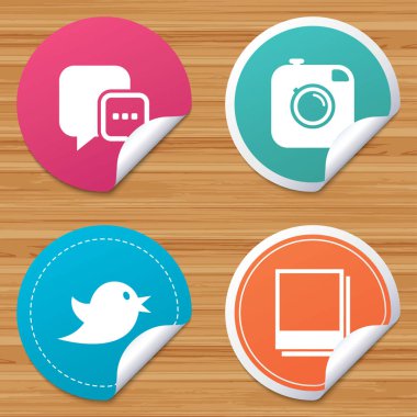 Sosyal medya. Sohbet konuşma balonu. Fotoğraf çerçeveleri.