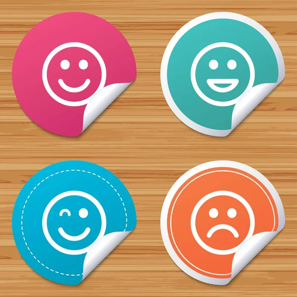 Happy face icons set — Stock Vector