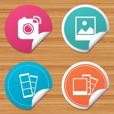 Daire rozetleri ile kıvrık köşe