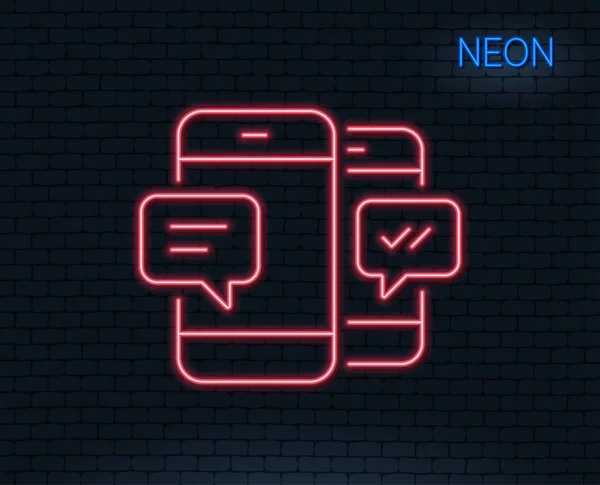 ネオンの光 電話メッセージ線のアイコン モバイル チャット記号 会話または Sms 記号です 輝くデザイン レンガの壁 ベクトル — ストックベクタ