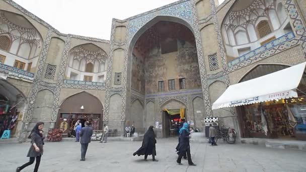 Isfahan Keisaria gate — Stockvideo