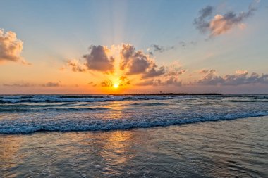 Tel Aviv beach günbatımı