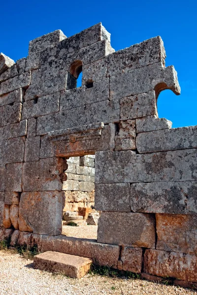 Serjilla kapı harabe Suriye — Stok fotoğraf