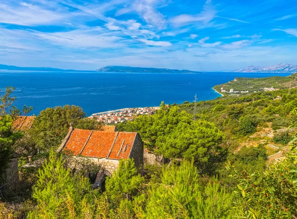 Tucepi θέα στο παλιό χωριό — Φωτογραφία Αρχείου