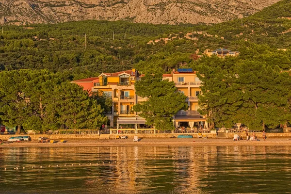 Tucepi Croacia orilla — Foto de Stock