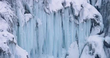 Plitvice Gölleri şelale detay