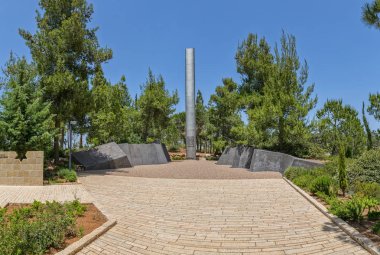 Yad Vashem ayağı kahramanlık