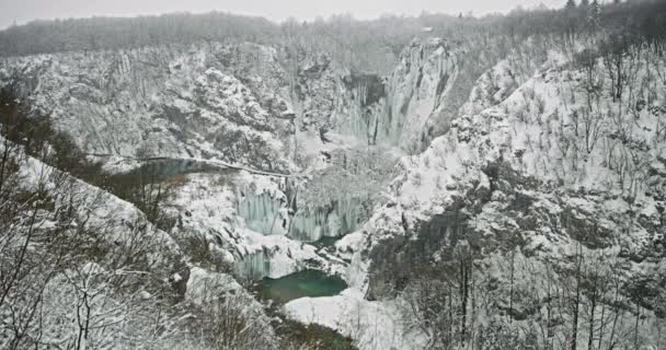 Plitvicei tavak vízesés részletek — Stock videók