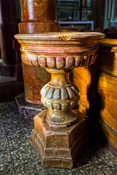 Baptismal font of the Saint Margherita Church — Stock Photo, Image