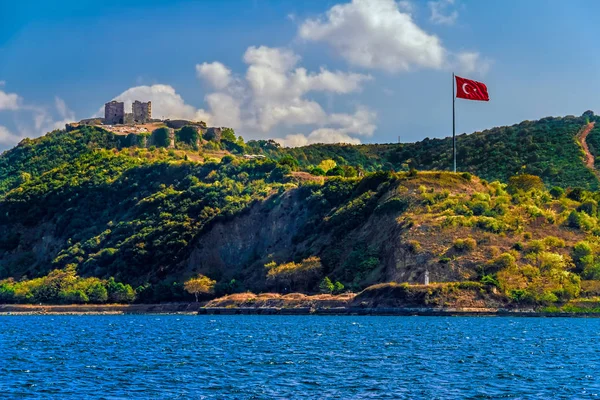 Anadolu kavagi s hradem yoros — Stock fotografie