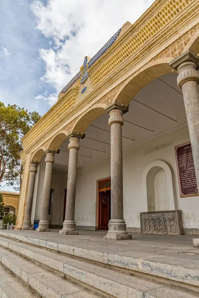 Zoroastrian Fire temple in Yazd — Stock Photo, Image