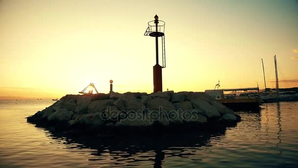 Port au coucher du soleil 