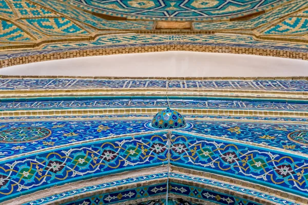 Colorful tiles of the Yame mosque — Stock Photo, Image