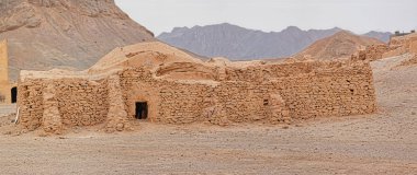 Sessizlik Kulesi eski kalıntılar