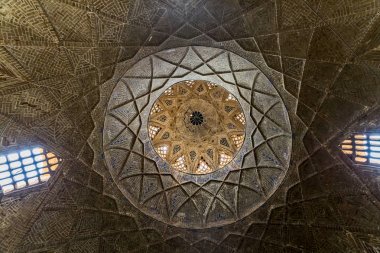 Yazd ın Bazaarı mimarisinde