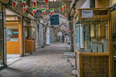 Yazd ın Bazaarı motorcu
