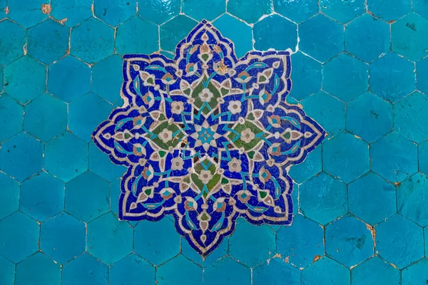 Colorful tiles of the Yame mosque — Stock Photo, Image