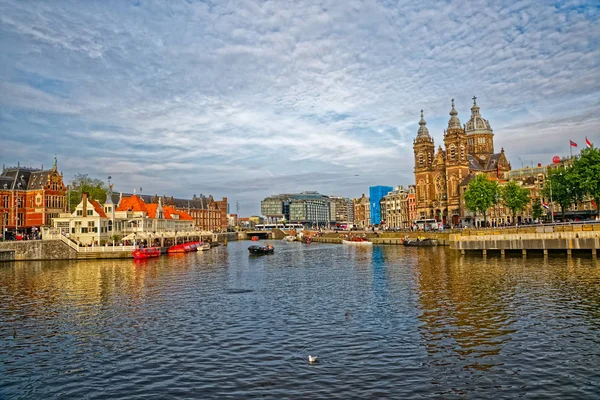 Amszterdam kilátás a fő vasútállomásról Central Station Netherlands — Stock Fotó