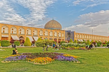 Gün batımında Isfahan Imam Meydanı