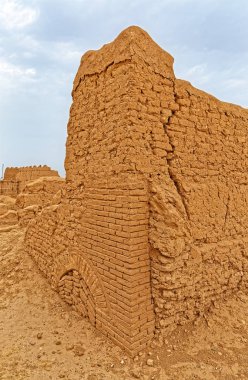 Narin Kalesi eski harabe