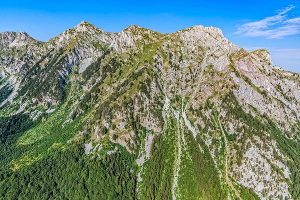 Montenegro montañas helicóptero vista aérea — Foto de Stock