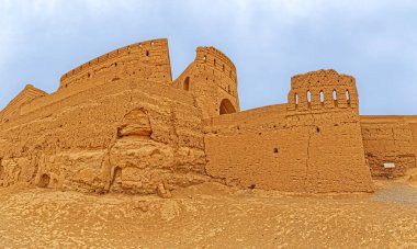 Narin Kalesi harabeleri