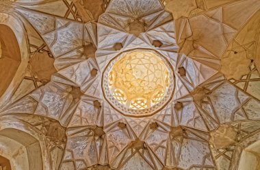 Nain Eski Camii tavan