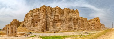 Naqsh-e Rustam Panoramik Görünümü