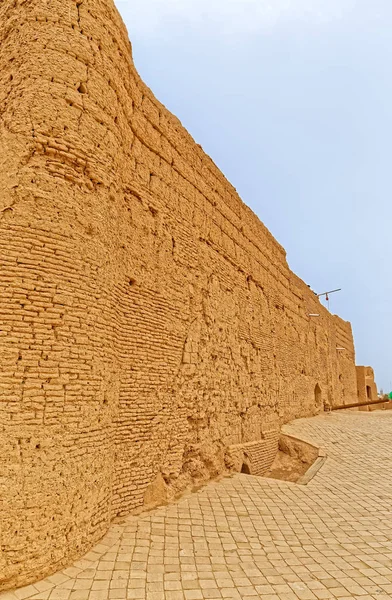 Ruinas del castillo de Narin — Foto de Stock