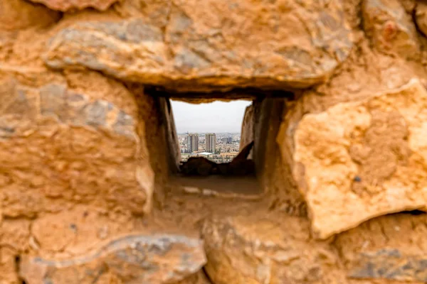 Tower of Silence window at the top — Stock Photo, Image