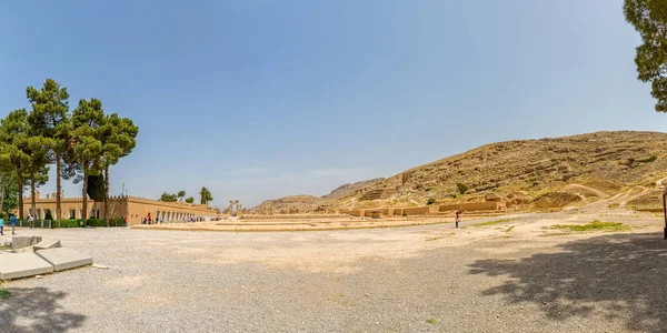 Persepolis yüz sütun Hall — Stok fotoğraf