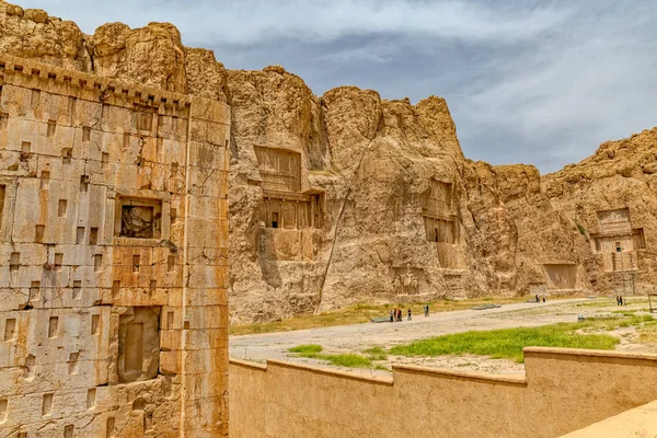 Naqsh-e Rustam kubus van Zoroaster — Stockfoto