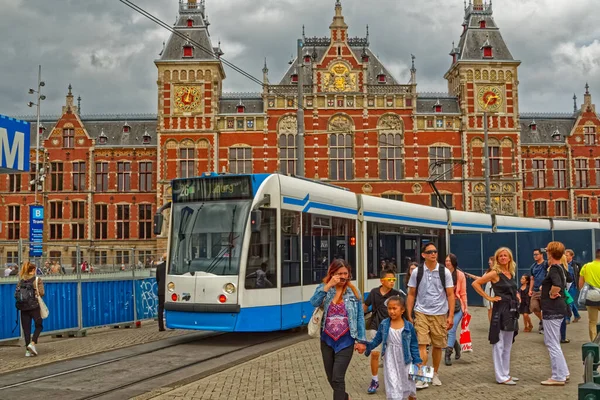 Центральный вокзал Амстердама — стоковое фото
