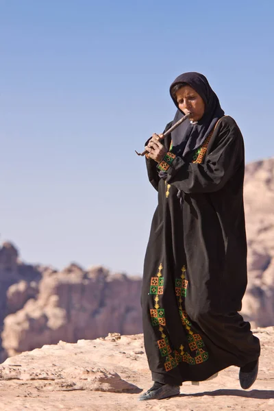 Petra 'daki Bedevi Kadın - Ürdün — Stok fotoğraf