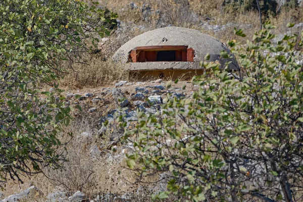 Bunker historical ruins on hill above Sarande Albania — Stock Photo, Image