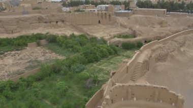 Meybod İran 'ı mahvetti