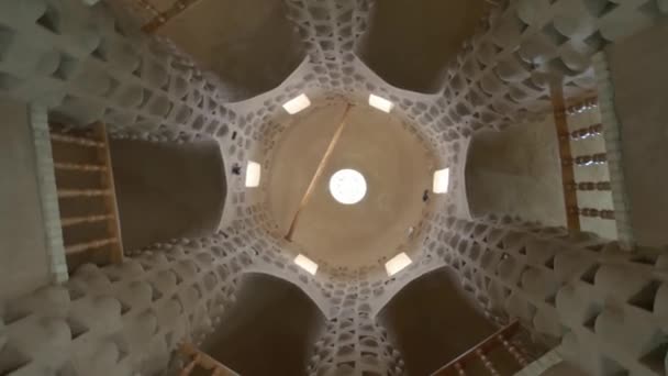 Torre de paloma interior — Vídeo de stock