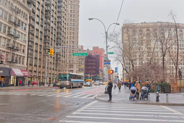 Skrzyżowanie Madison Avenue i 32st Street — Zdjęcie stockowe