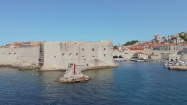 Dubrovnik eski şehir panorama insansız hava aracı atışı