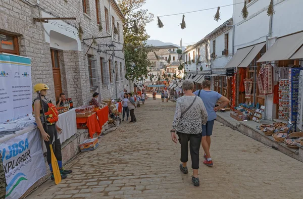 Gjirokaster mírová atmosféra UNESCO světové dědictví Albánie — Stock fotografie