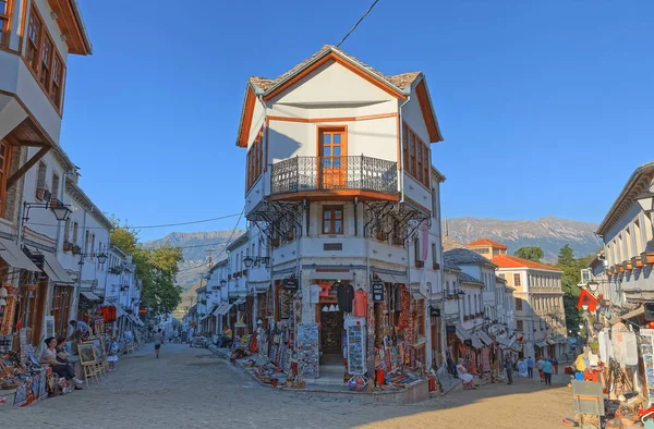 Gjirokaster ambiente tranquilo UNESCO Patrimonio de la Humanidad Albania — Foto de Stock