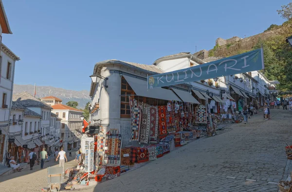Gjirokaster spokojna atmosfera Światowego Dziedzictwa UNESCO Albania — Zdjęcie stockowe