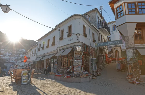 Gjirokaster spokojna atmosfera Światowego Dziedzictwa UNESCO Albania — Zdjęcie stockowe