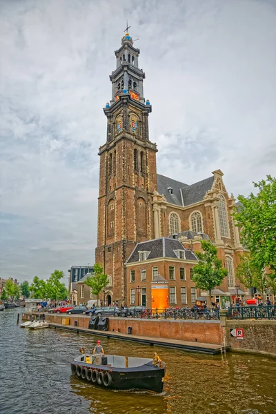 Amsterdam Westerkerk oude kerk in Prinsengracht straat — Stockfoto