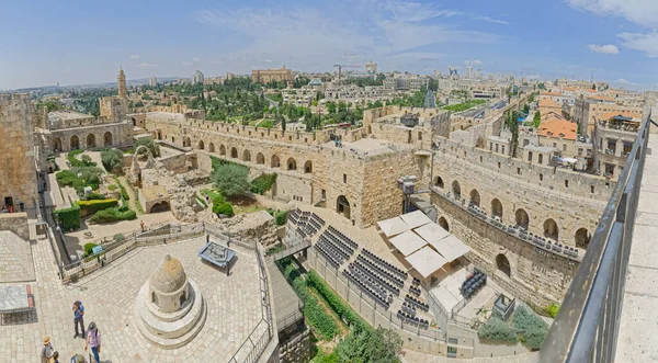 Wide panoramic view of the Tower of David in Jerusalem — Stock Photo, Image