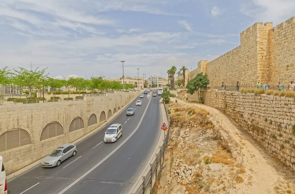 História agains moderno em Jerusalém — Fotografia de Stock