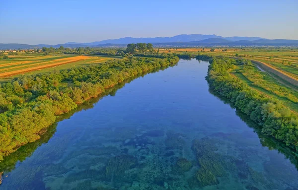 Vista aérea do rio Cetina, Croácia — Fotografia de Stock